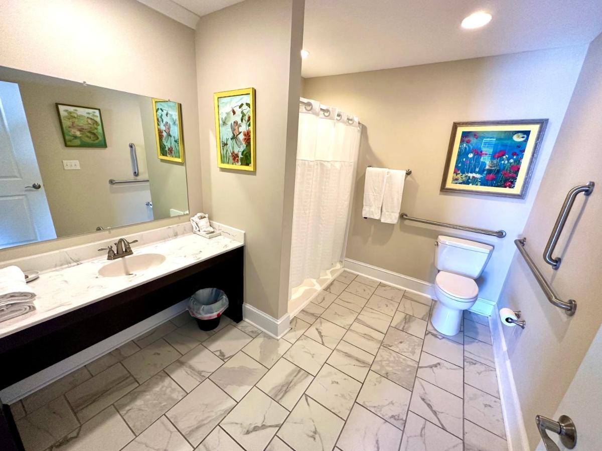 Cape Fear Vineyard And Winery Hotel Elizabethtown Exterior photo