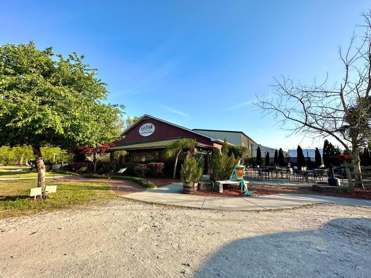 Cape Fear Vineyard And Winery Hotel Elizabethtown Exterior photo